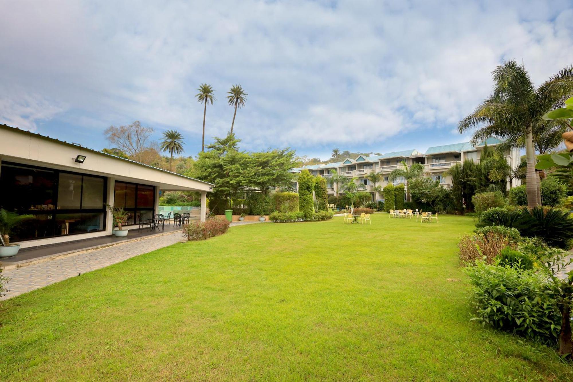 Hummingbird Resort Mount Abu Exterior foto